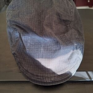 Levi's Black Flat Cap Grey Fabric